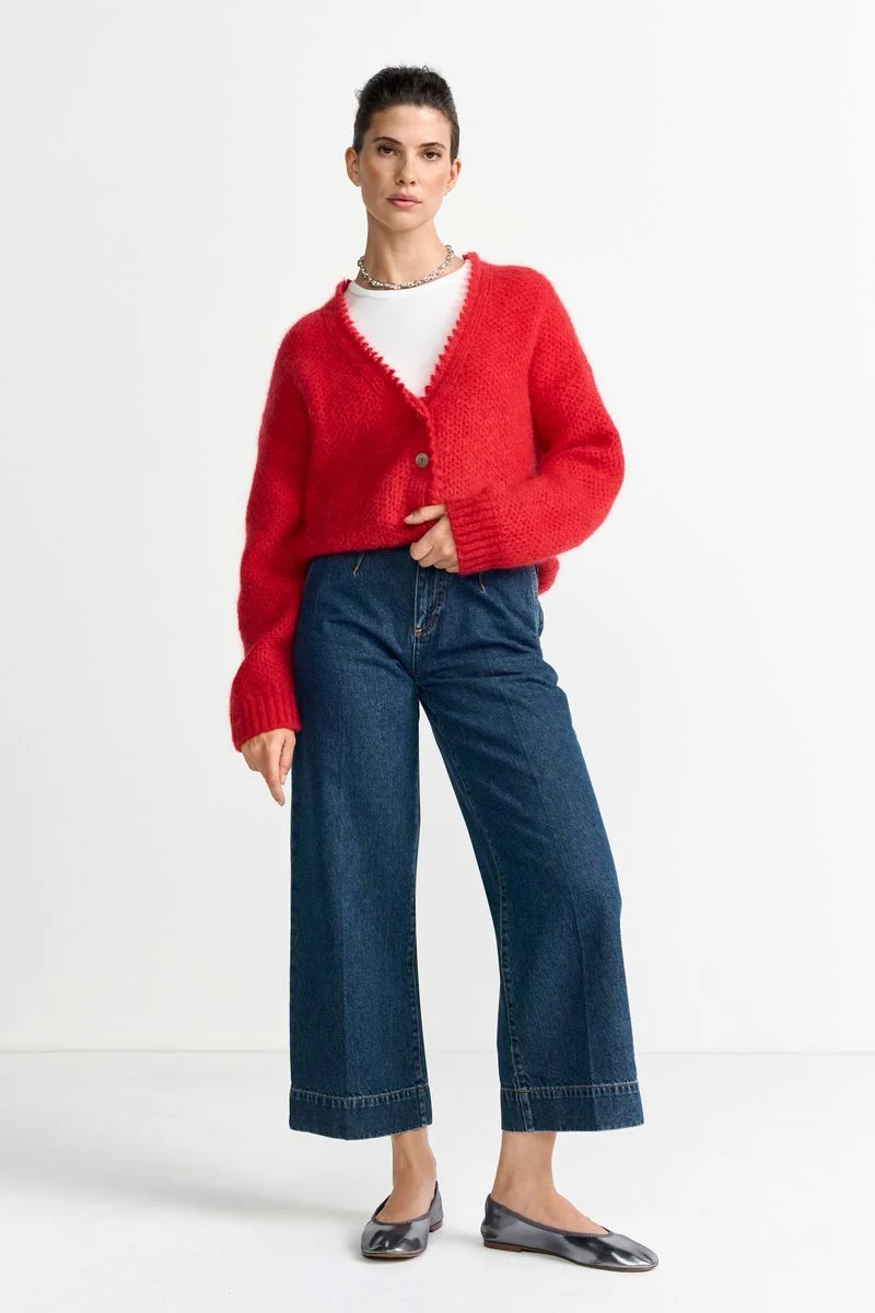 V-Neck Cardigan Tuck Stitch