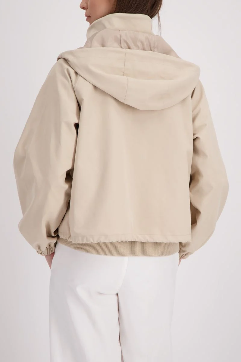 Jacke