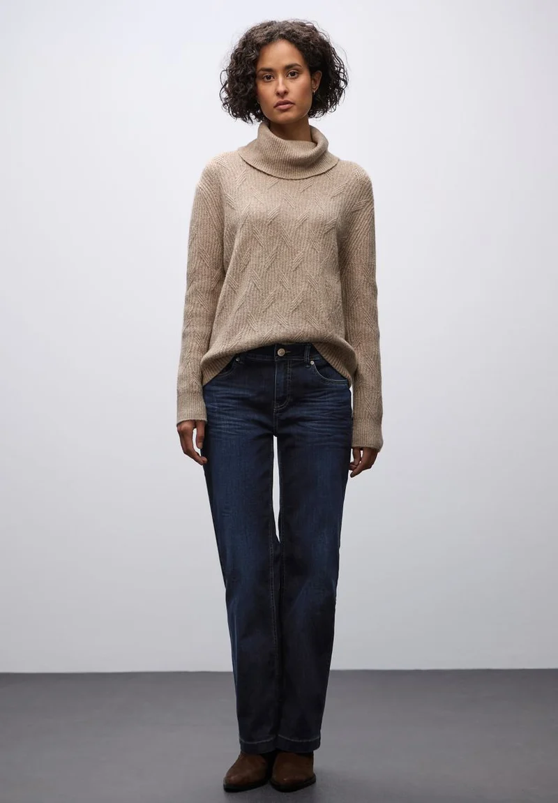 Straight Leg Jeans