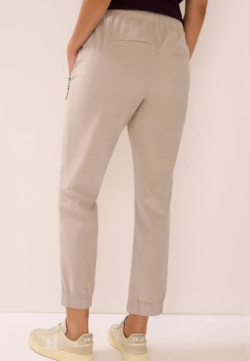 Cordhose im Casual Fit