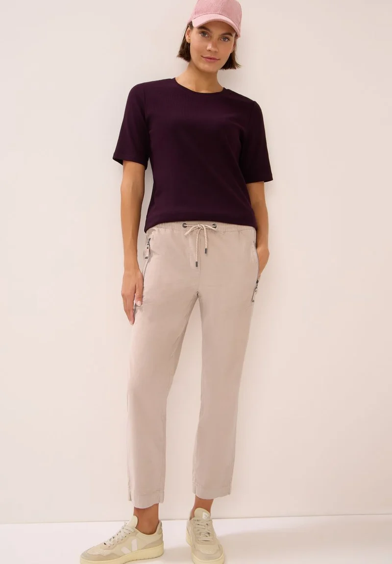 Cordhose im Casual Fit