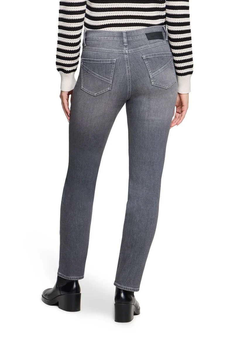 Basic-Jeans