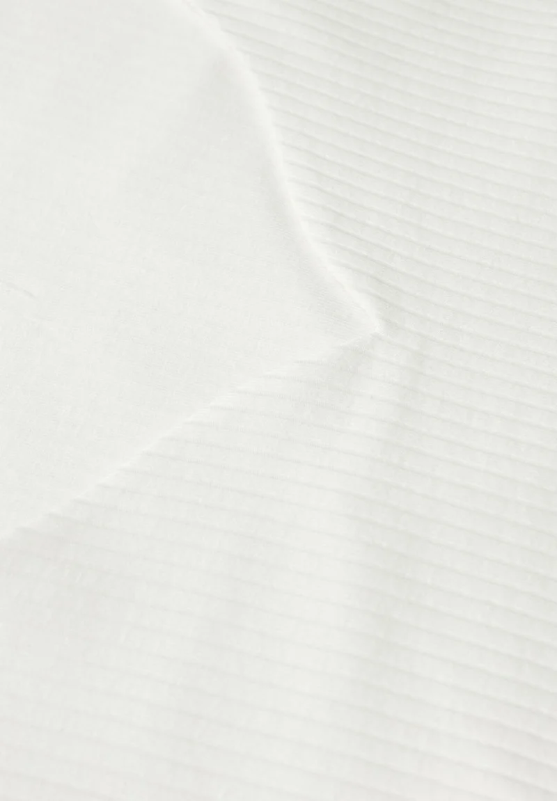Shirt mit Herzausschnitt
