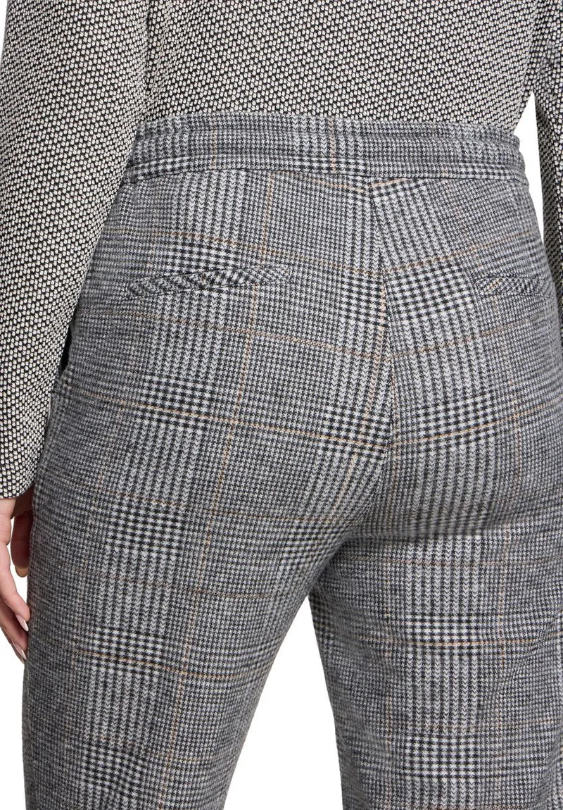 Karo-Hose