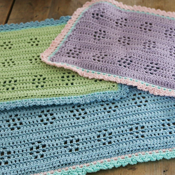 Häkelanleitung für „Coton 4“-Frühlings-Tischsets