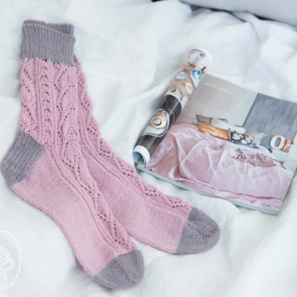 Strickanleitung „Romantic Soqs“ (digital)
