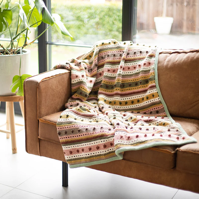 Häkelpaket für eine „Striped Dot“-Decke