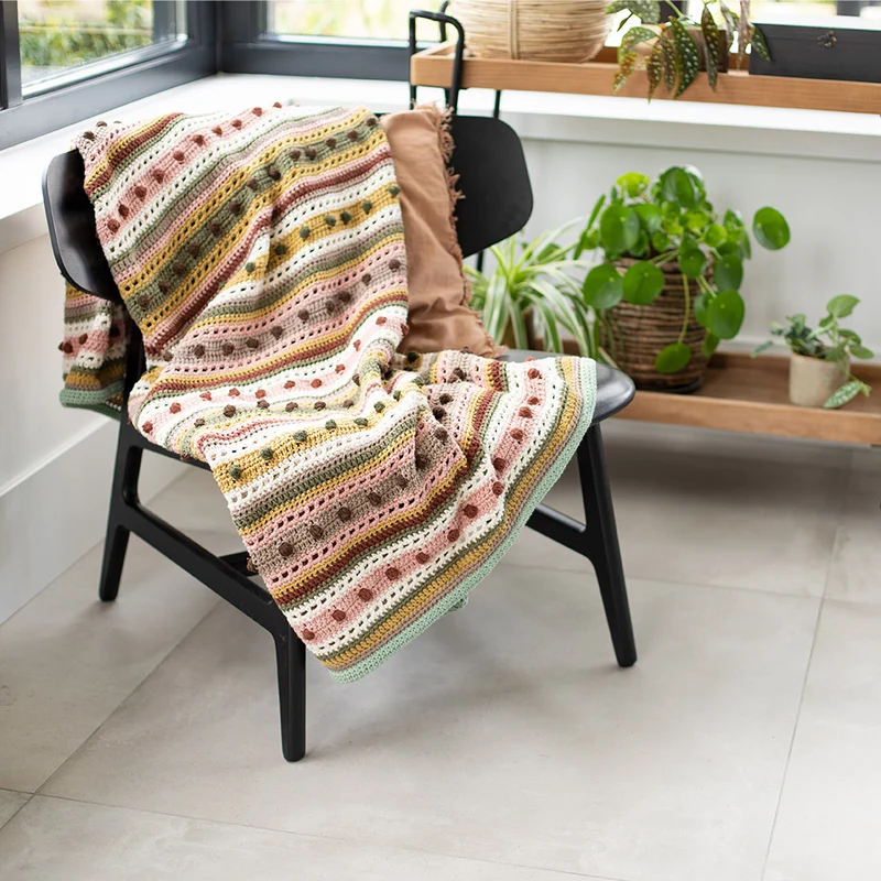 Häkelpaket für eine „Striped Dot“-Decke