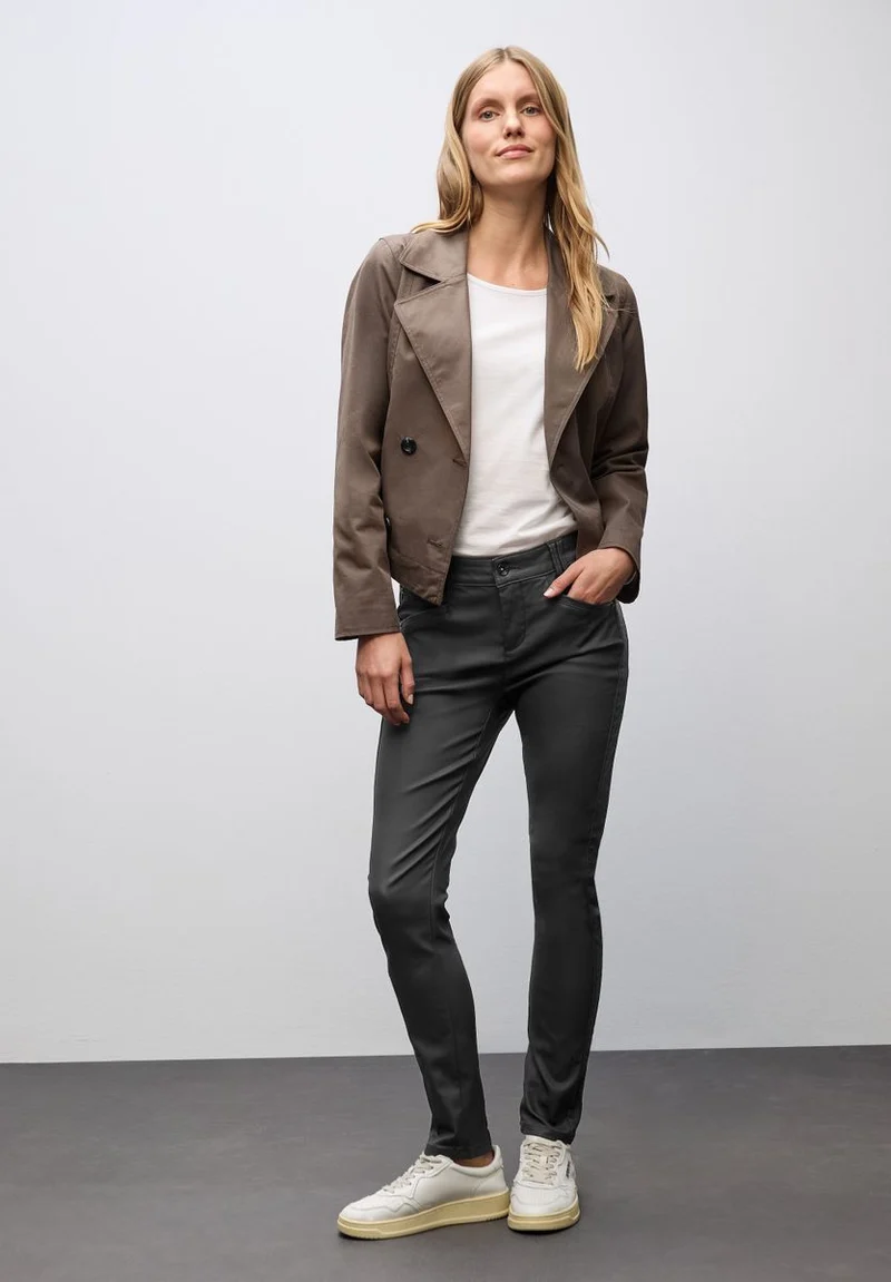 Slim Fit Coated Hose