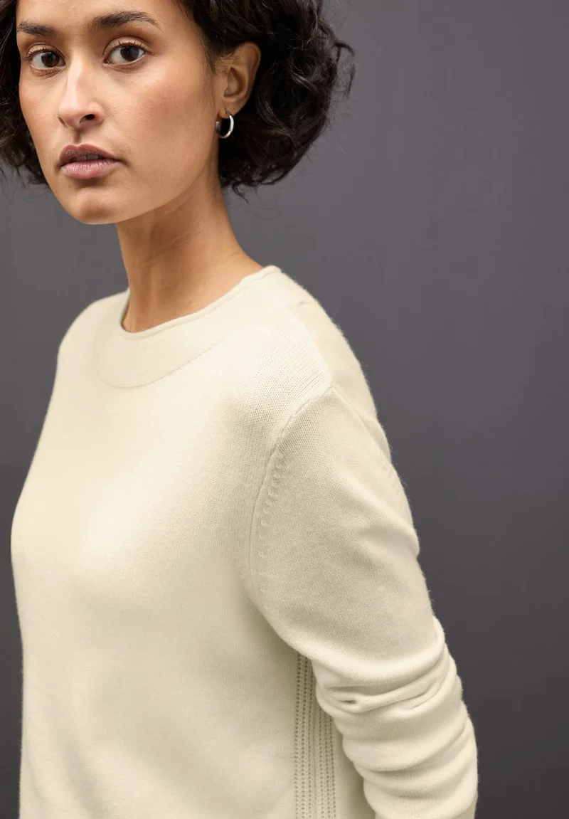 Pullover mit Rollkante