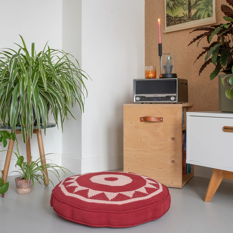 Häkelanleitung „Yarn and Colors Boho Floor Cushion“
