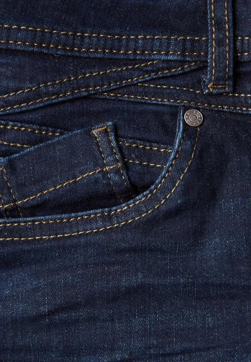 Casual Fit Jeans
