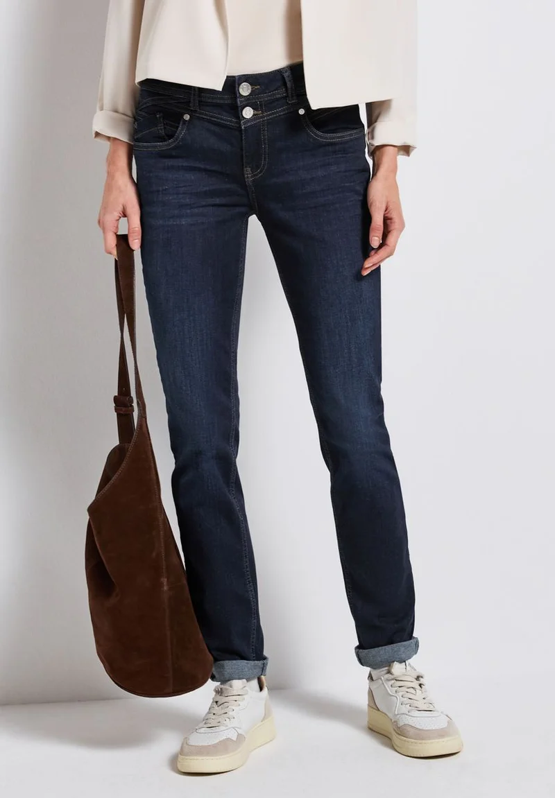 Casual Fit Jeans