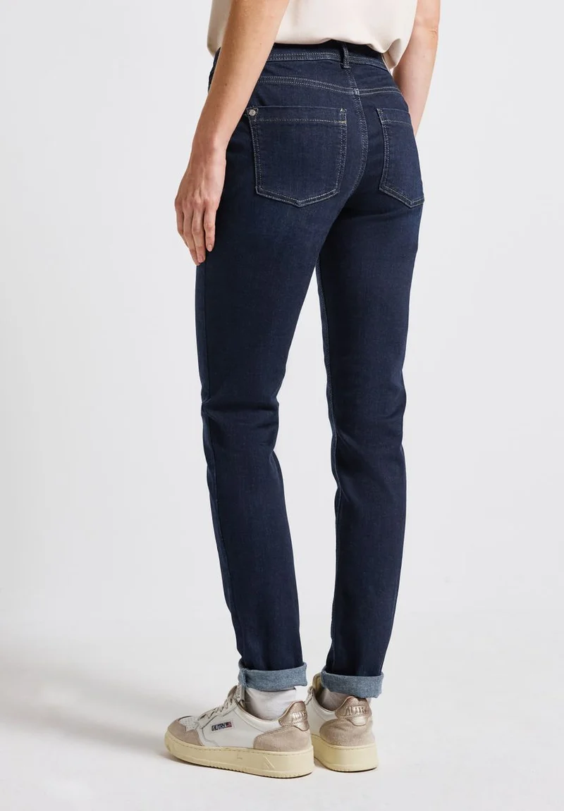Casual Fit Jeans