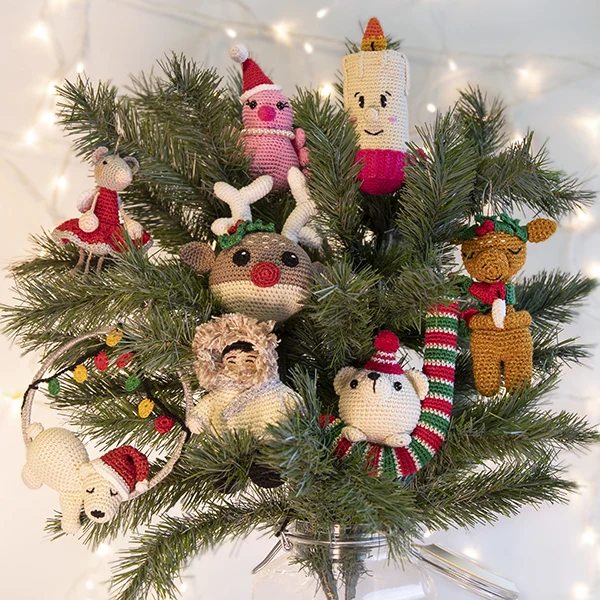 Häkelpaket für einen Weihnachtsanhänger „Eisbär“