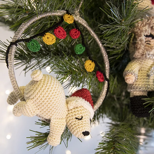 Häkelpaket für einen Weihnachtsanhänger „Eisbär“