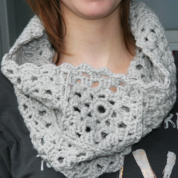 Häkelanleitung für einen Granny Square-Schal