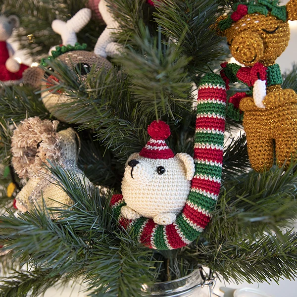 Häkelpaket für einen Weihnachtsanhänger „Bär“
