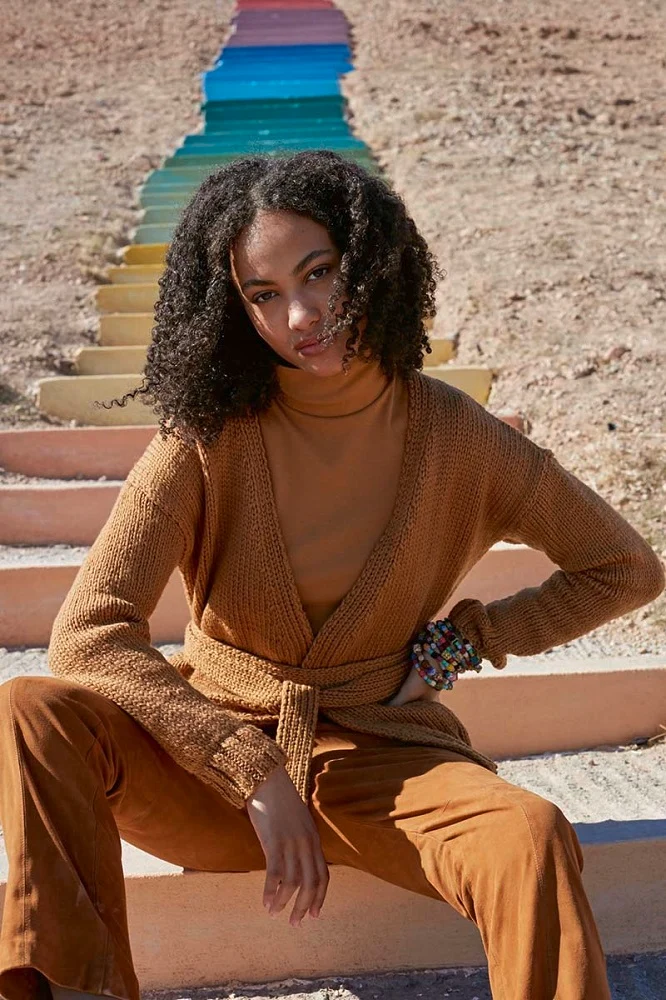 Strickanleitung „Thankful Treat“-Jacke mit Gürtel