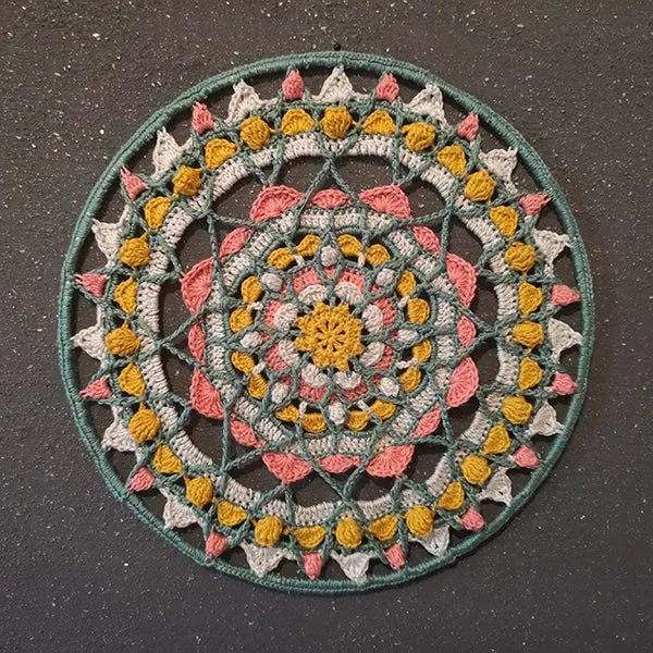 Häkelanleitung „Root and Blossom Mandala“ (digital)