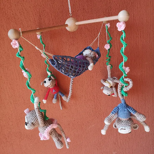 Häkelanleitung „Monkey Madness“ – Baby-Mobile (digital)