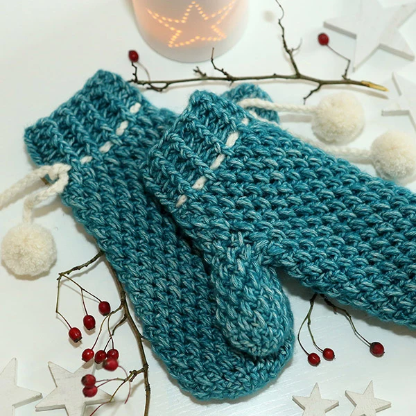 Häkelanleitung für flauschige Winterfäustlinge