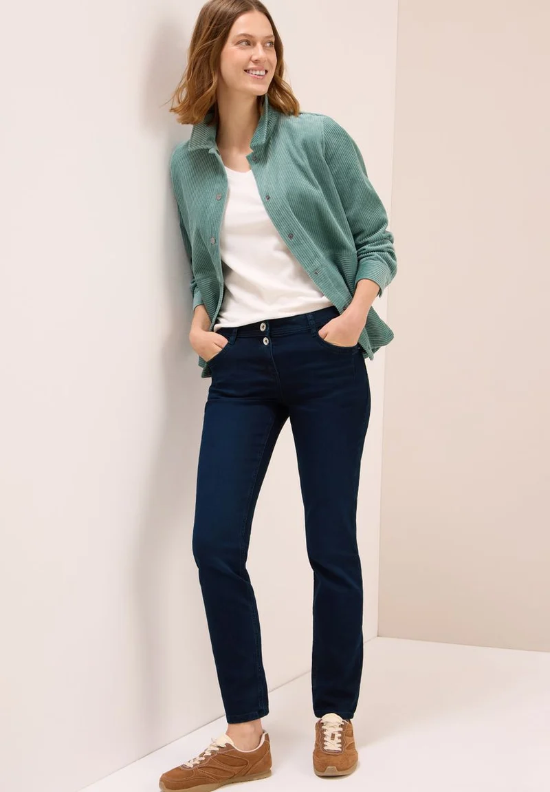 Casual Fit Jeans