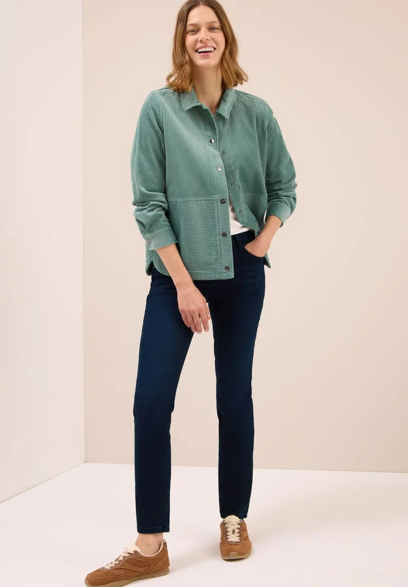 Casual Fit Jeans