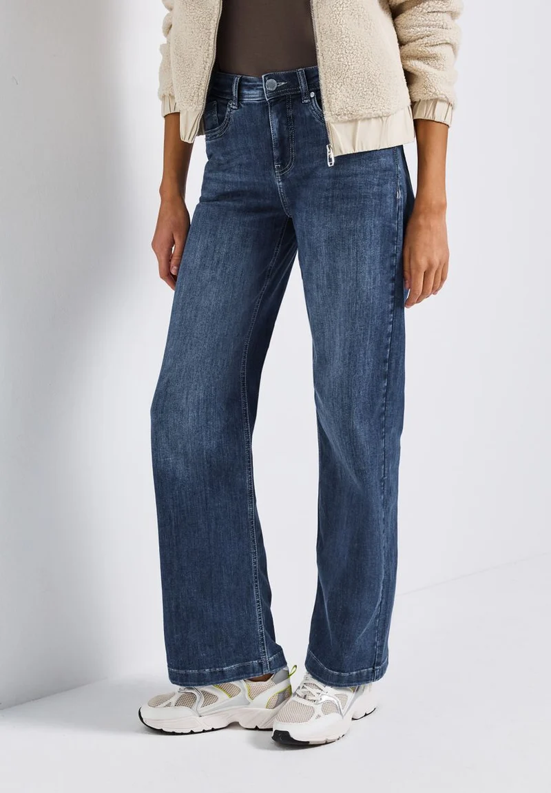 Wide Leg Jeans
