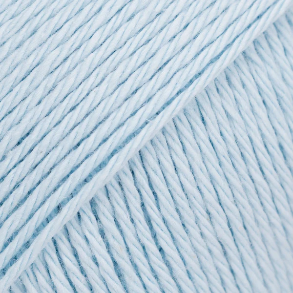 DROPS Magic Uni Colour 26 Hellblau