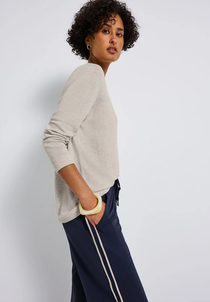 Basic Pullover