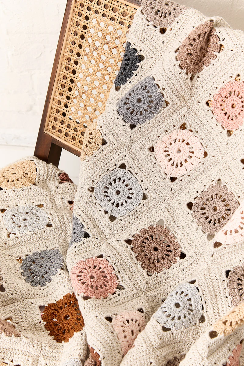 Knipmode – „Hip to be square“ – Decke – Häkelpaket