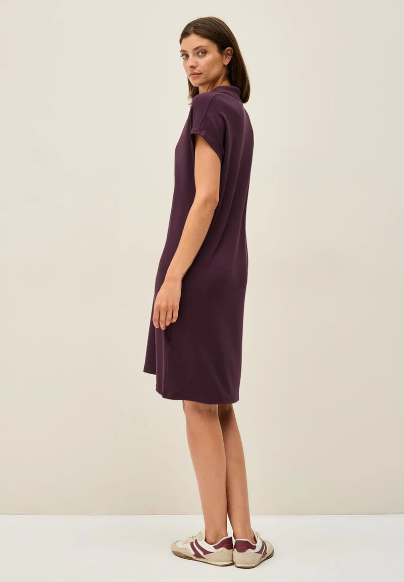 Sommerliches Strick-Kleid