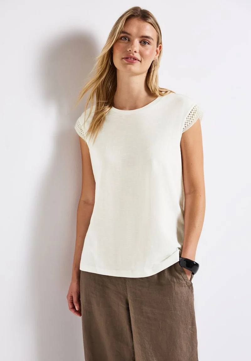 Shirt mit Häkeldetails