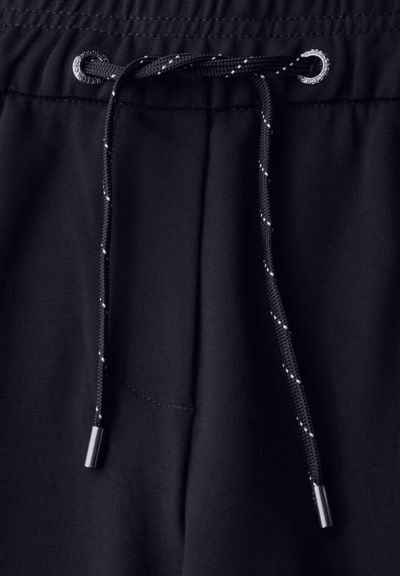 Casual Fit Hose