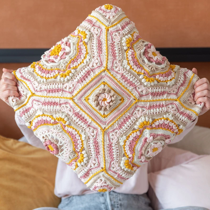 Yarn and Colors CAL „Island Stroll“ Kissen-Garnpaket