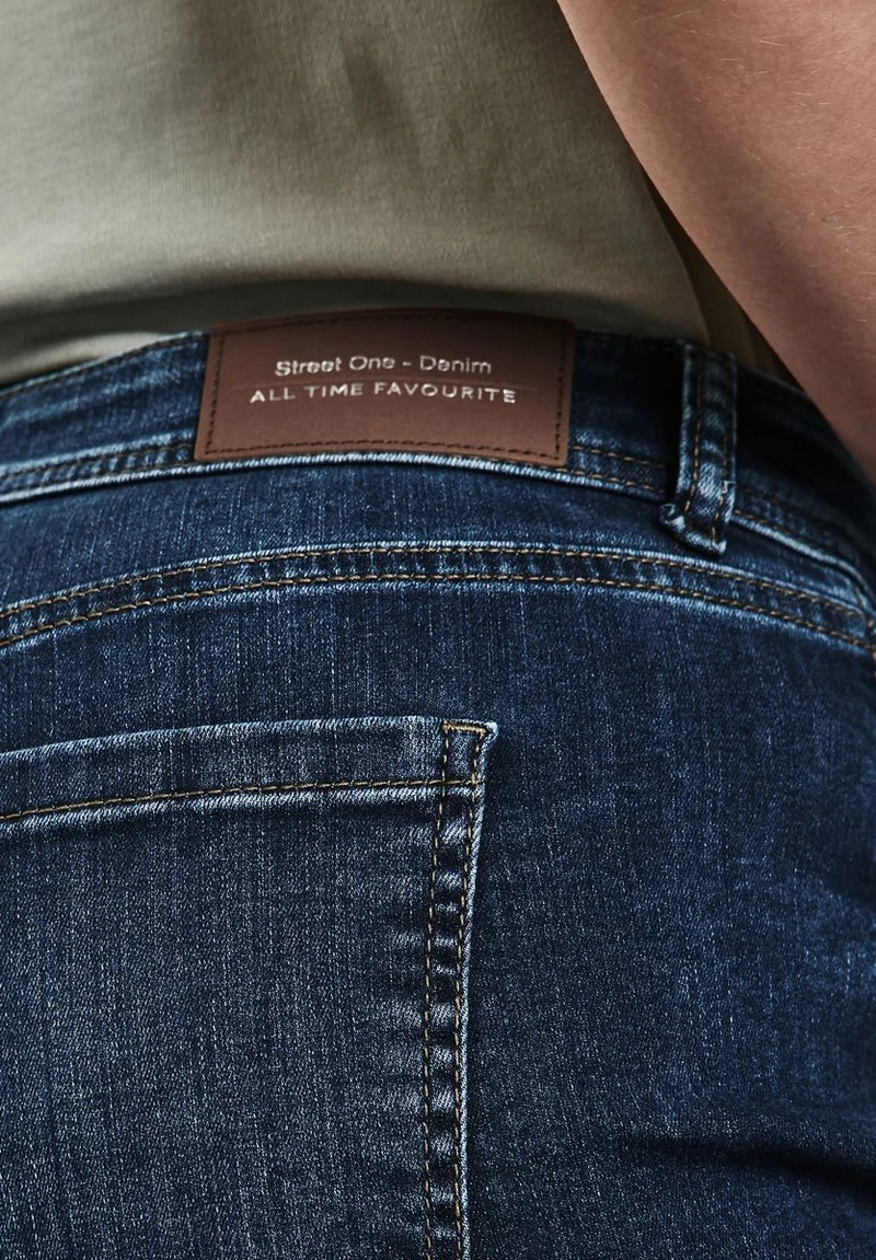 Jeans im Casual Fit