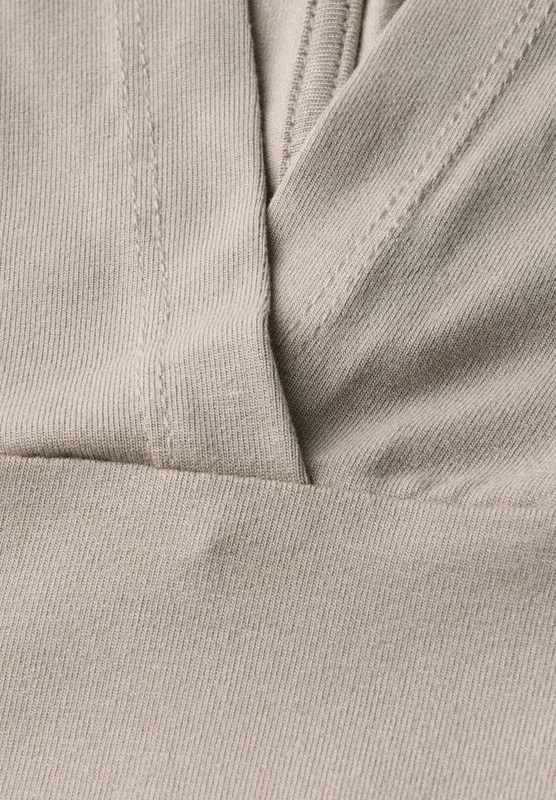 T-Shirt mit Kapuze