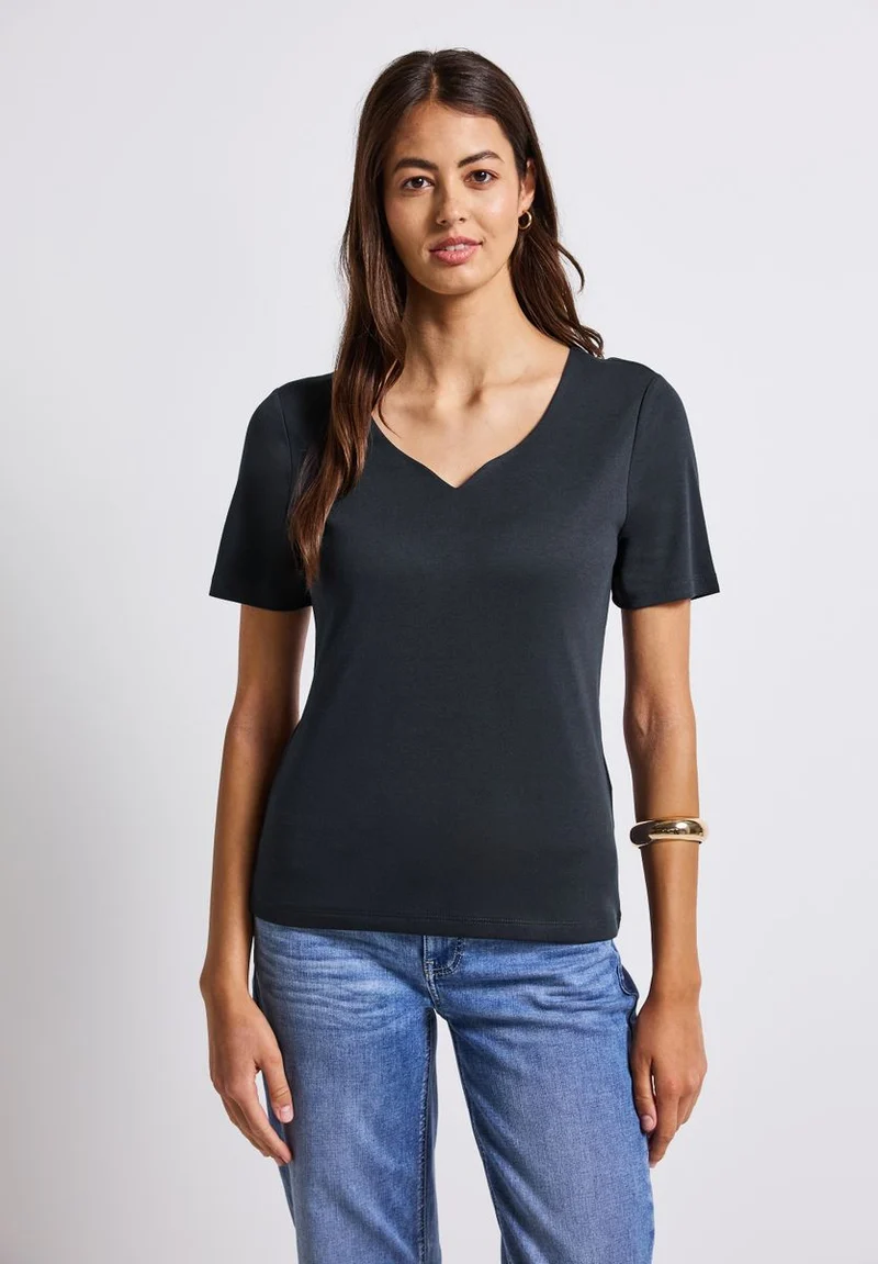 T-Shirt mit Herzausschnitt