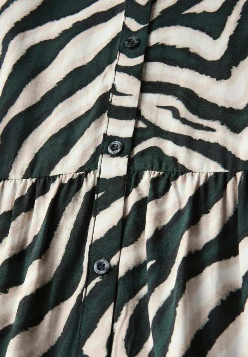 Gemustertes Volant-Kleid