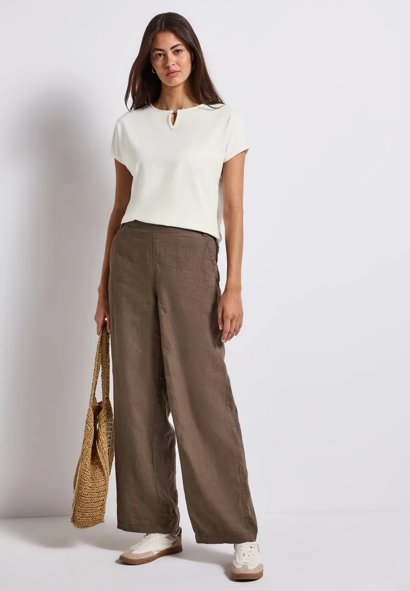 Shirt mit Cut-Out