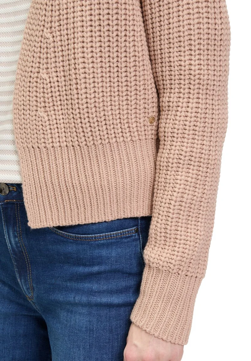 Grobstrickjacke