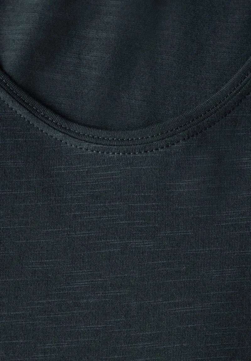 Basic T-Shirt in Unifarbe