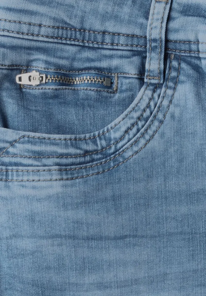 Jeans im Destroyed-Look