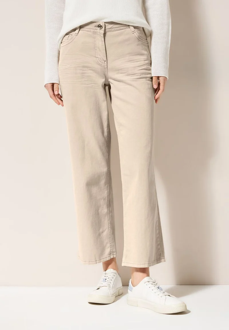 Wide Leg Jeans