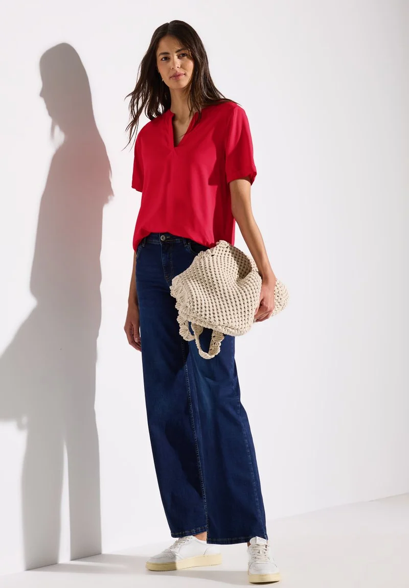 Bluse in Unifarbe