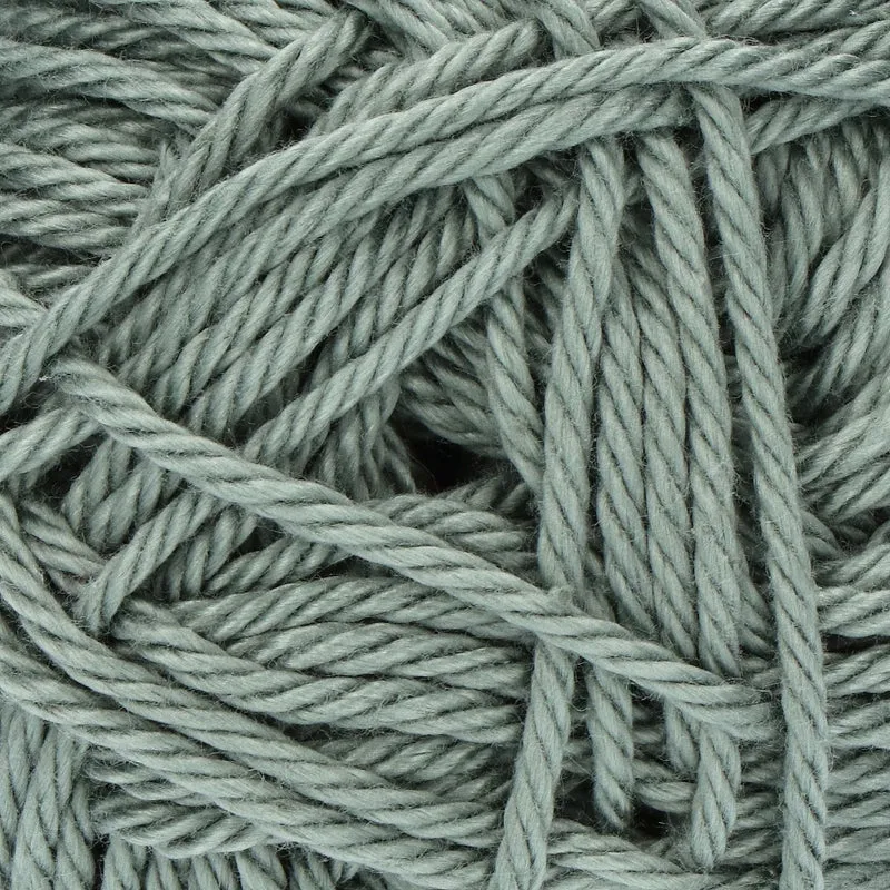Yarn and Colors Super Must-have 092 Erbsengrün