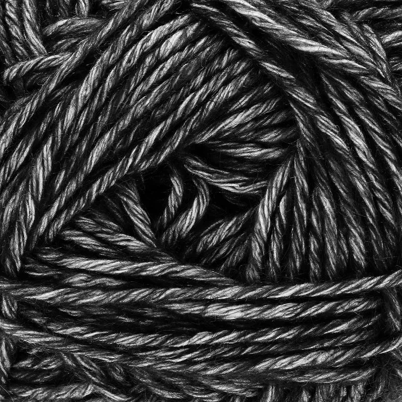 Yarn and Colors Charming 100 Schwarz