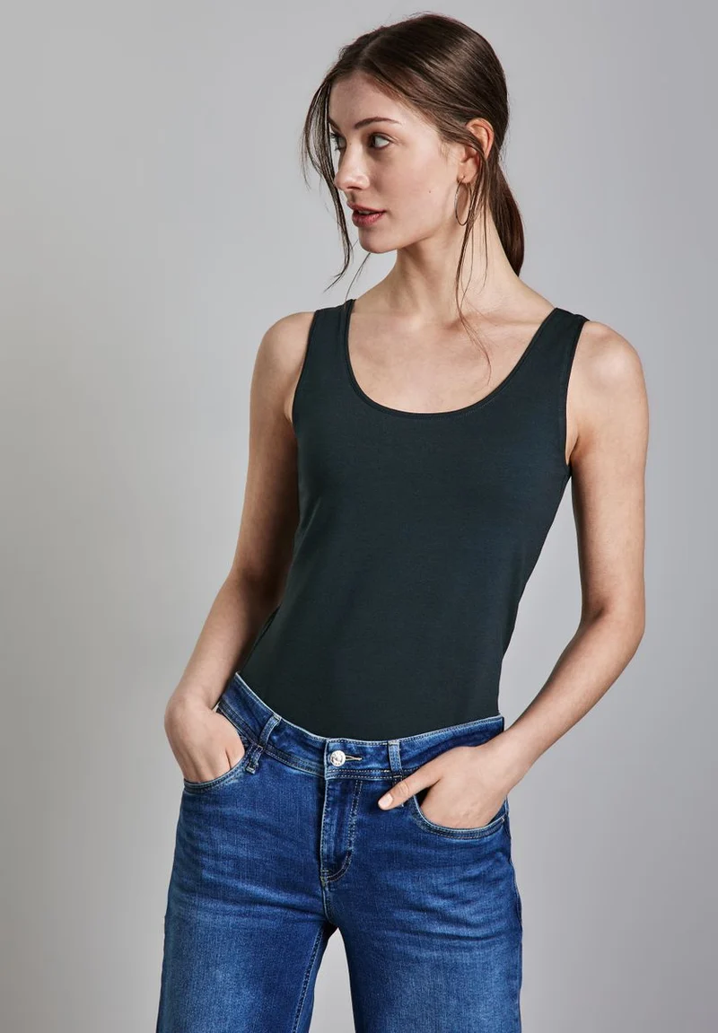 Basic Top in Unifarbe