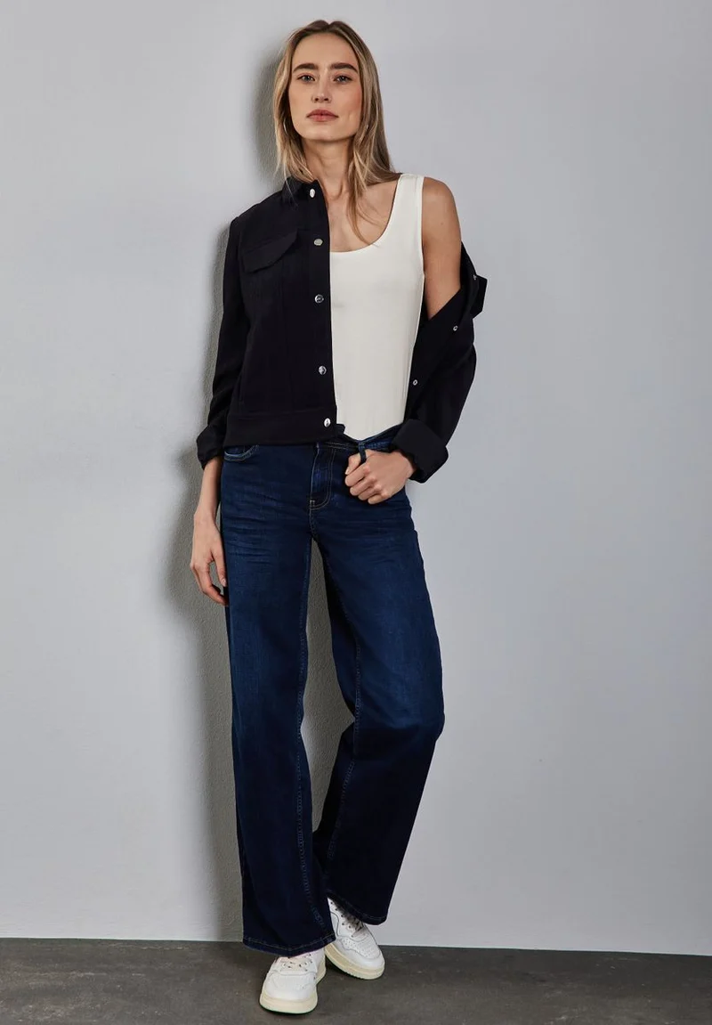 Basic Top in Unifarbe